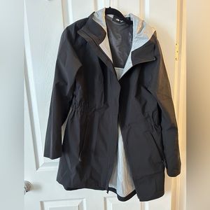 The North Face Women’s Raincoat NWOT